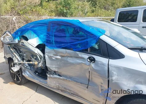 2024 Nissan Versa 1.6 Sr z USA, uszkodzony, nr VIN 3N1CN8FV8RL910899